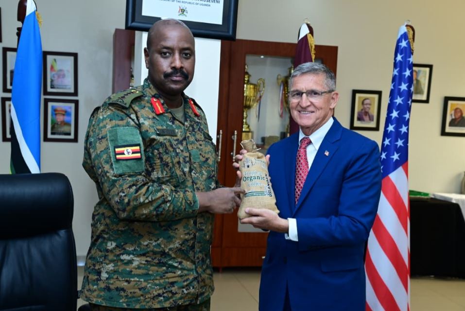 American Military Veteran Meets CDF Muhoozi Kainerugaba, Hails Uganda’s Military leadership
