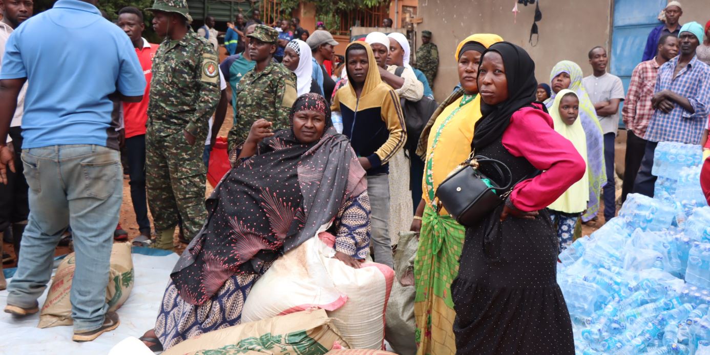 UPDF Donates Food To Muslim Communities In Nakulabye Ahead Of Eid Al-Fitr
