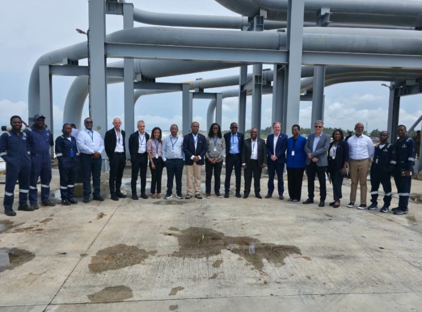Standard Bank Group Reaffirms Pledge To Back Dangote Refinery’s IPO, Africa Expansion