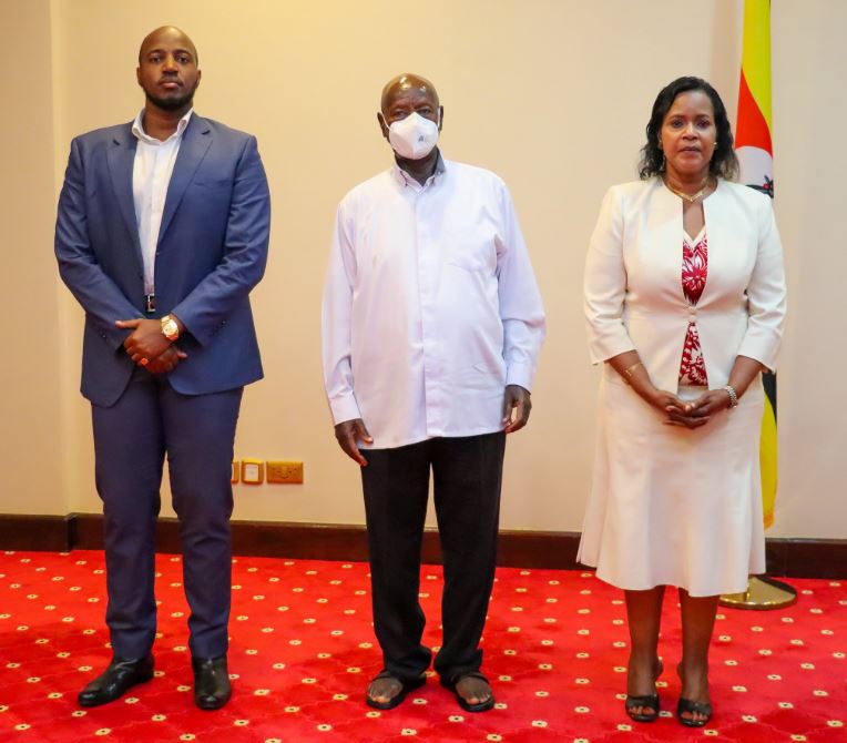 President Museveni mourns King Oyo, Directs Official Burial And Declares Three Days Of National Mourning