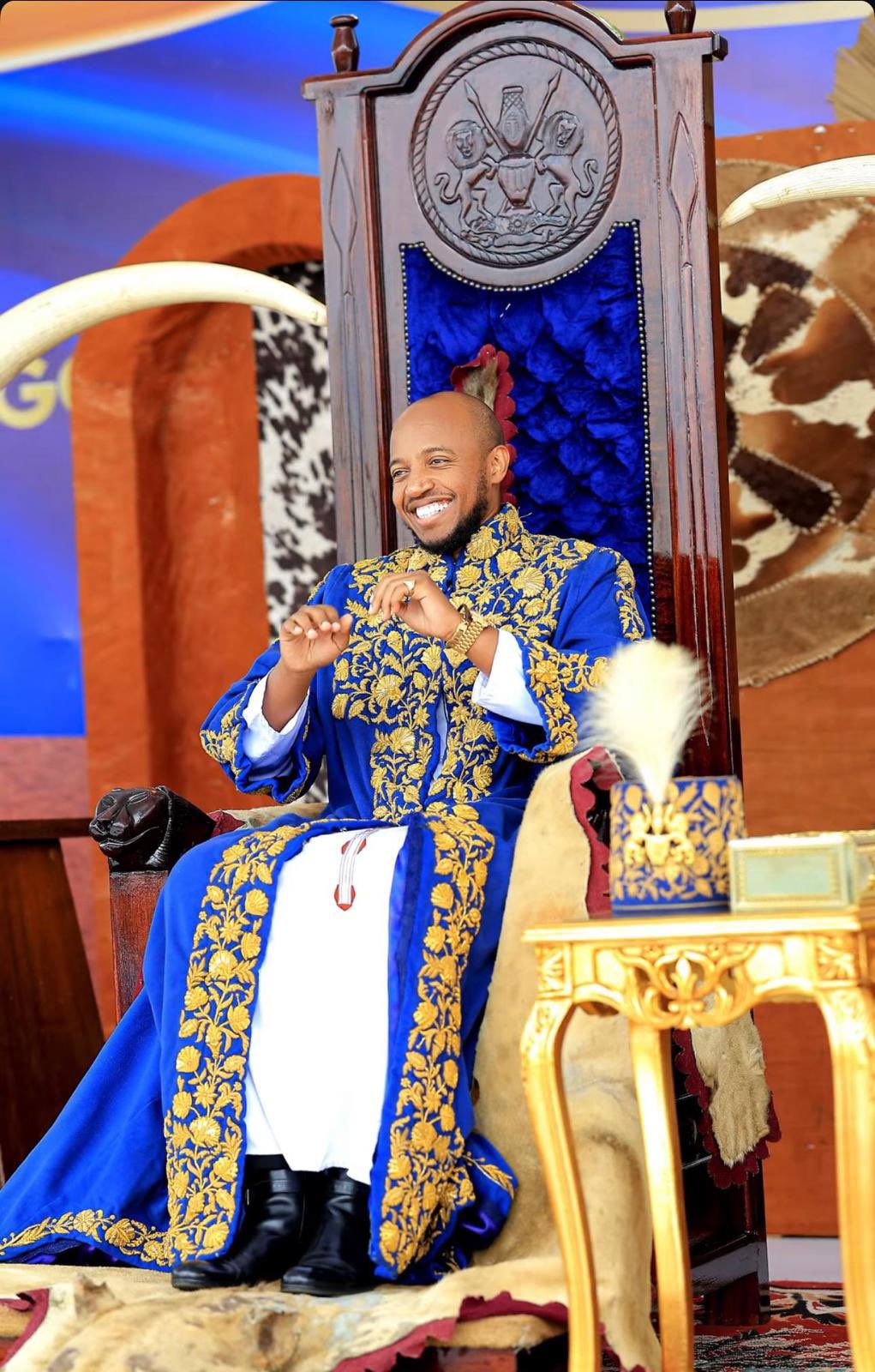 BREAKING! George Kamurasi Desmond Succeeds Fallen King Oyo Nyimba As Tooro’s Next King